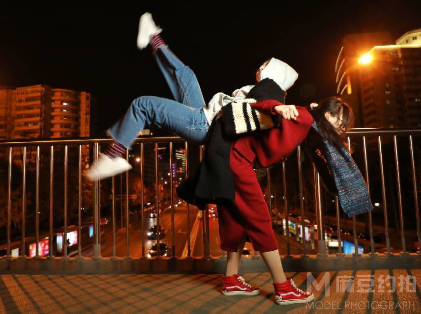 夜景模特
