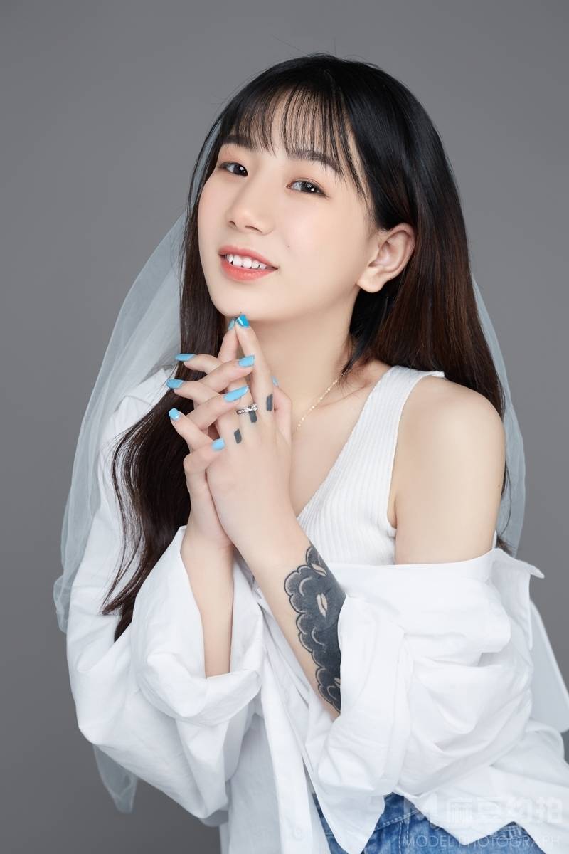 纪实模特