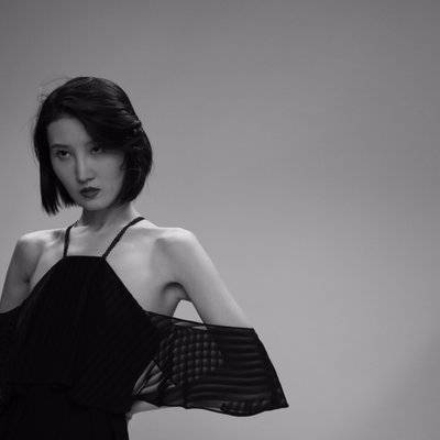 黑白模特