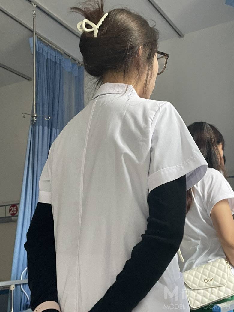 纪实模特