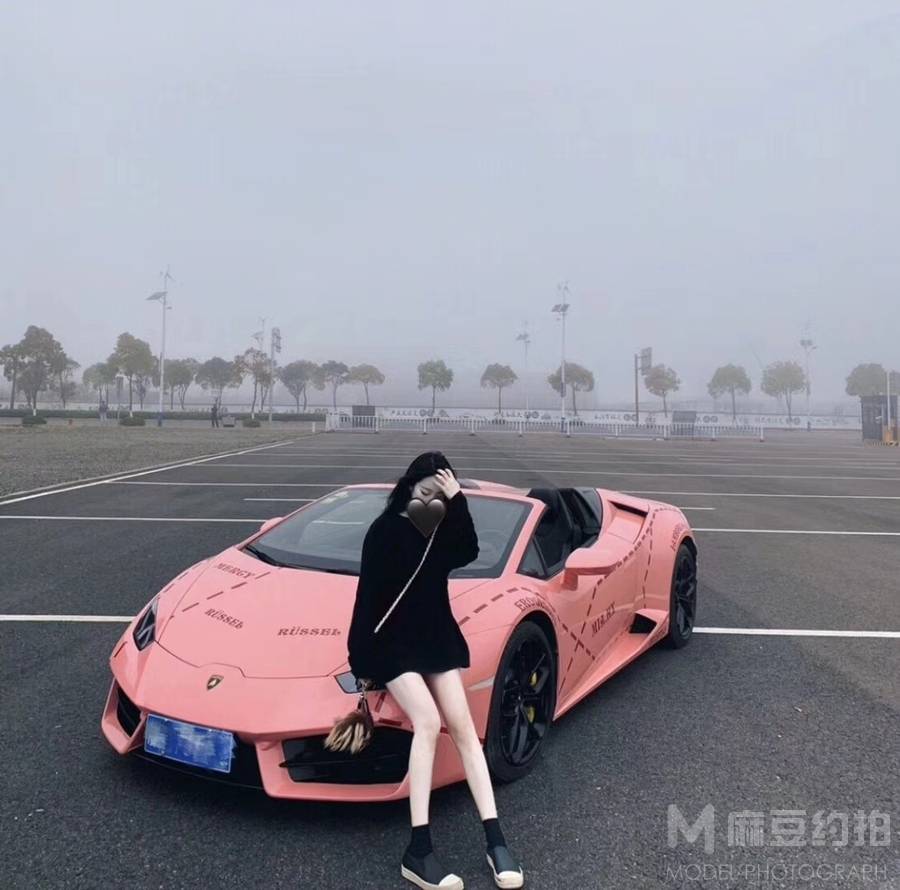 纪实模特