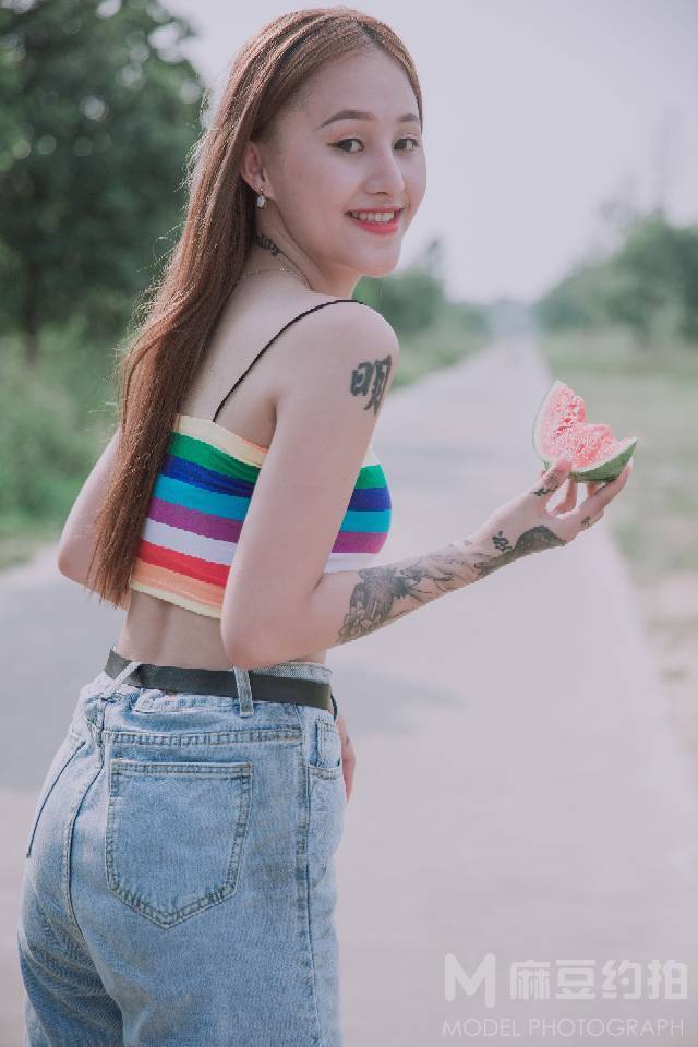 情绪模特