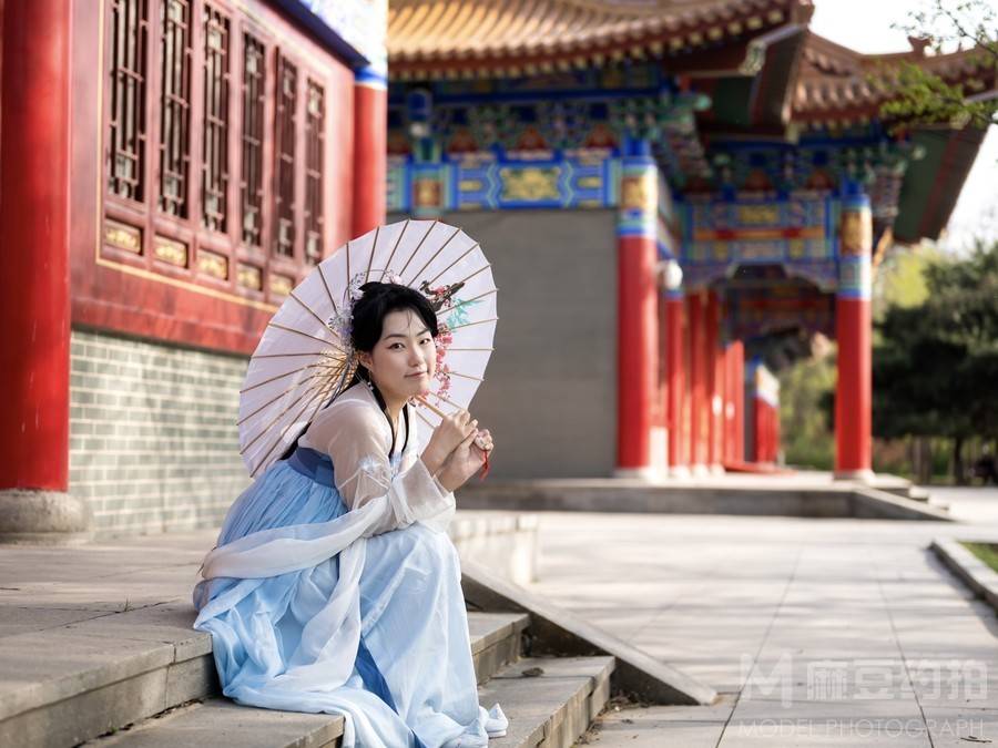 汉服模特