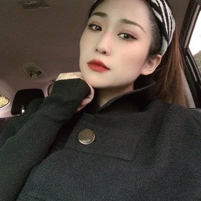 黑白模特