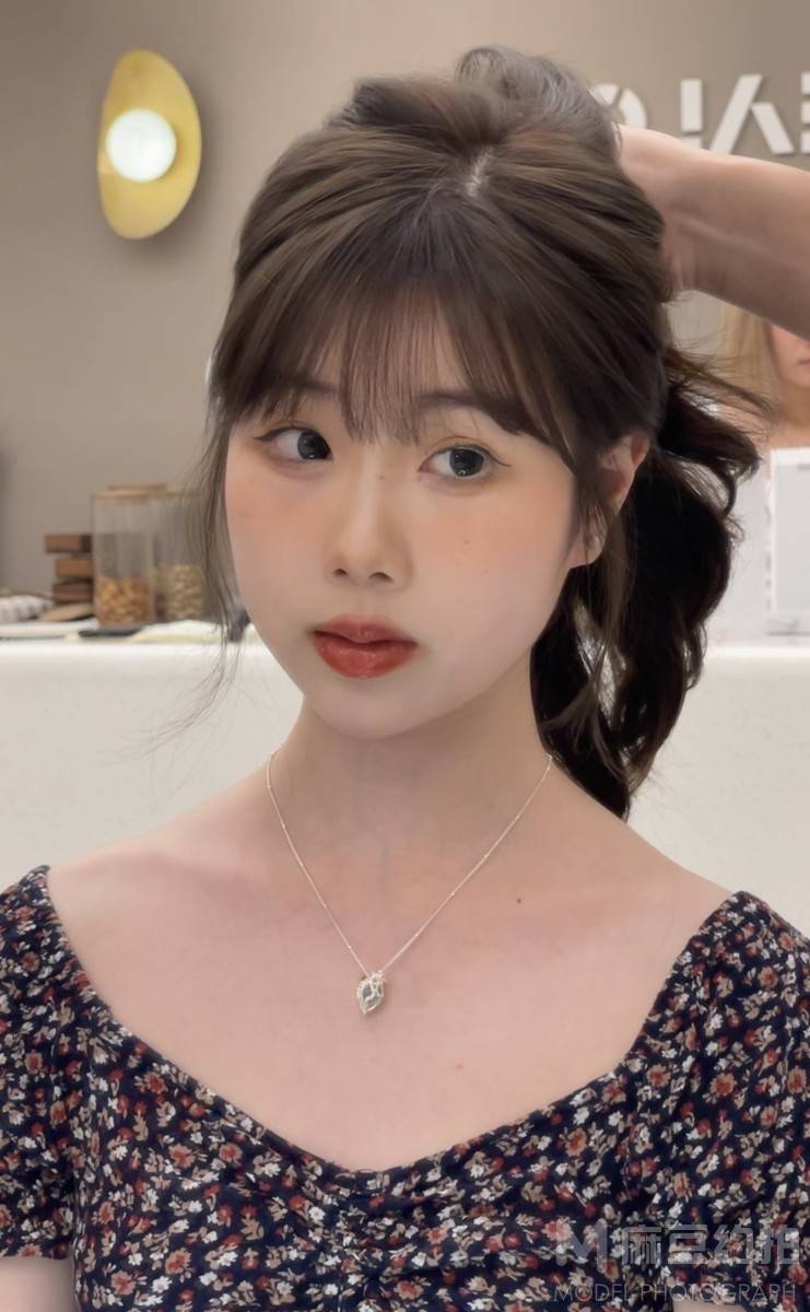 妆容模特