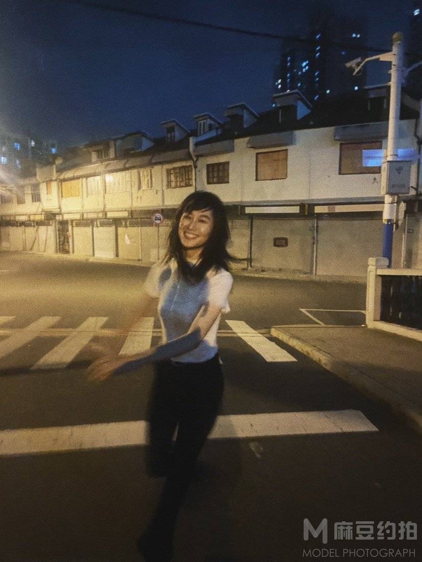 夜景模特