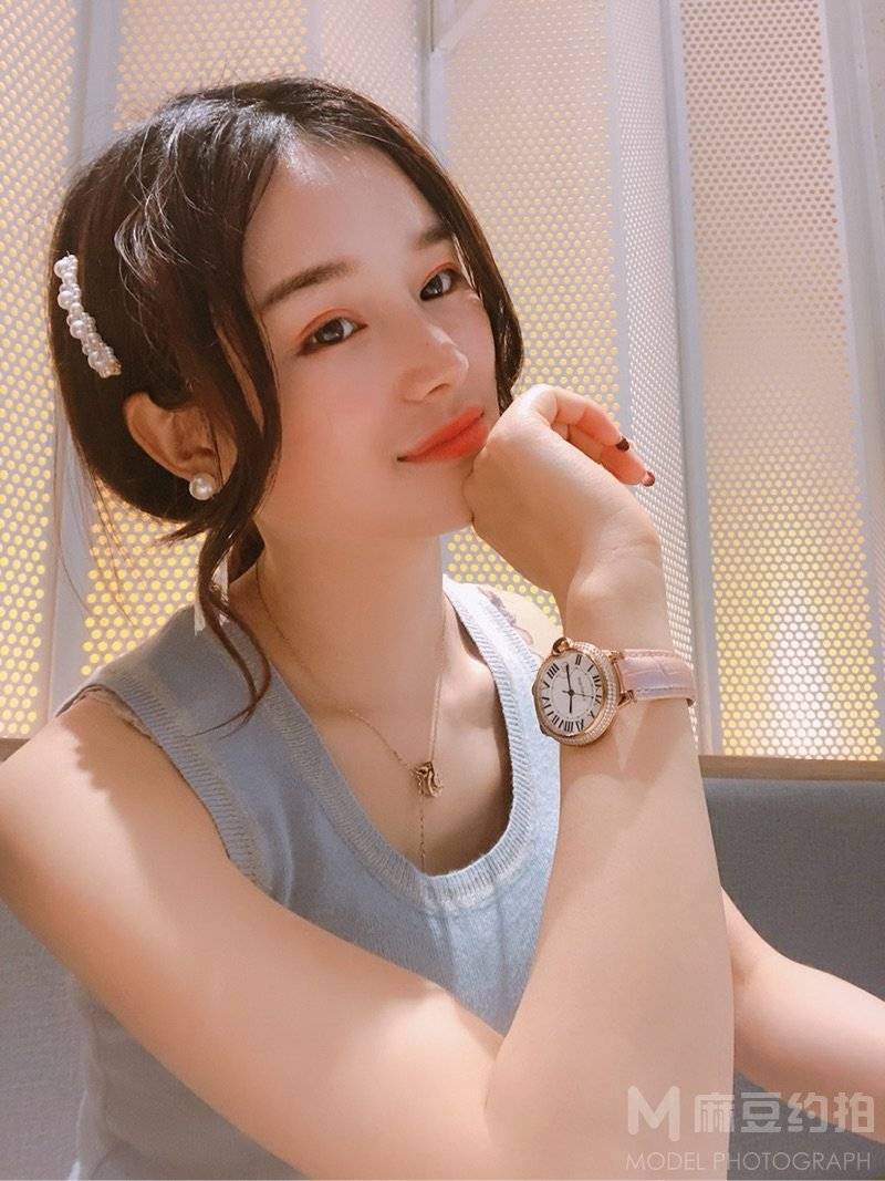 清新模特