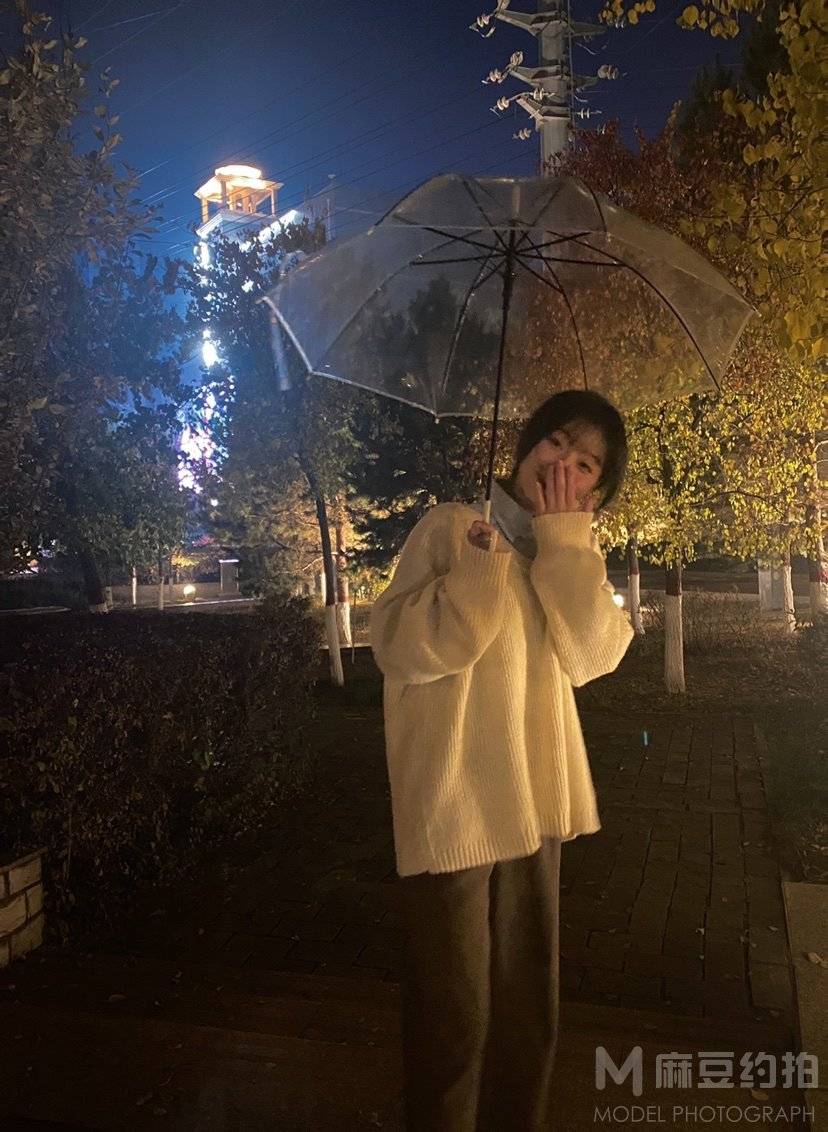 夜景模特