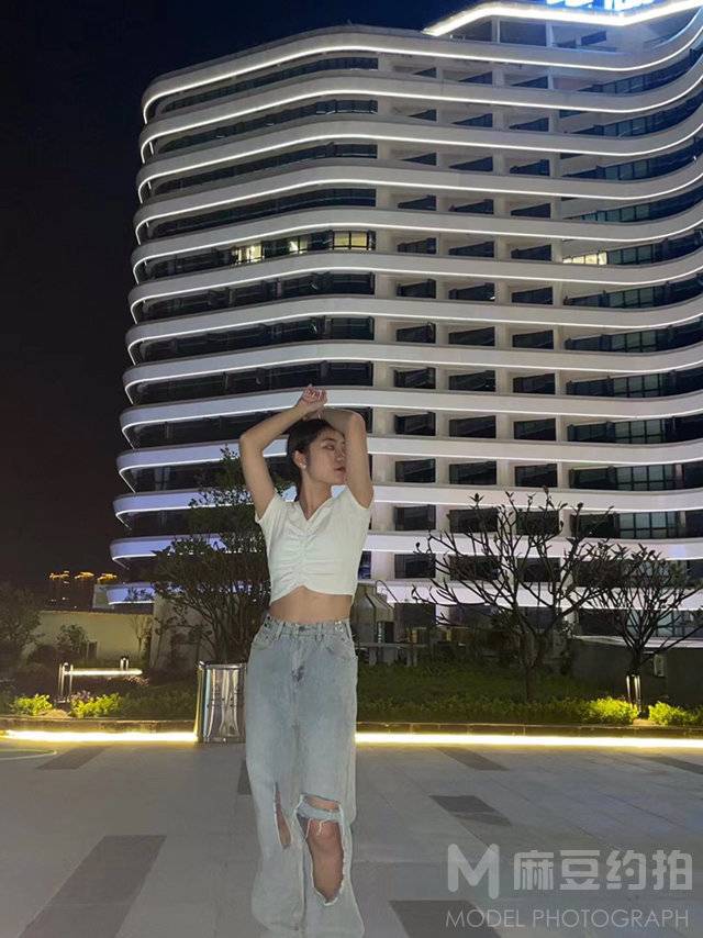 夜景模特