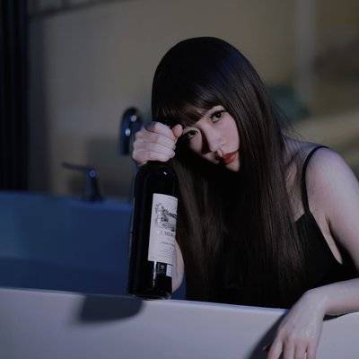 黑白模特