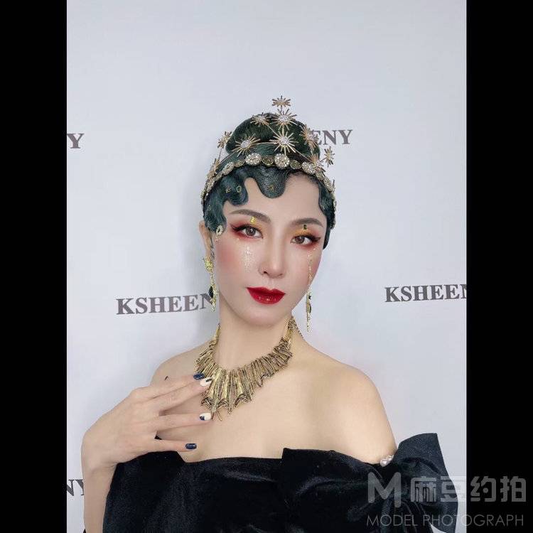 暗黑模特