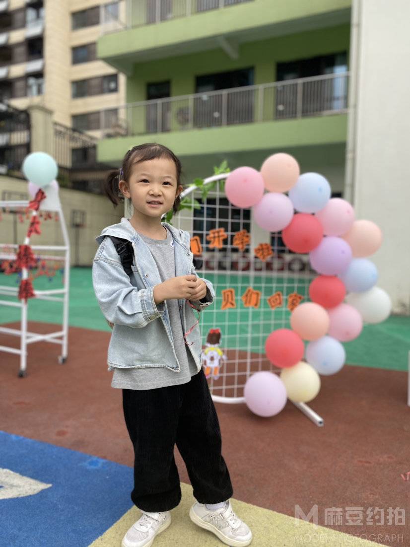 校园模特