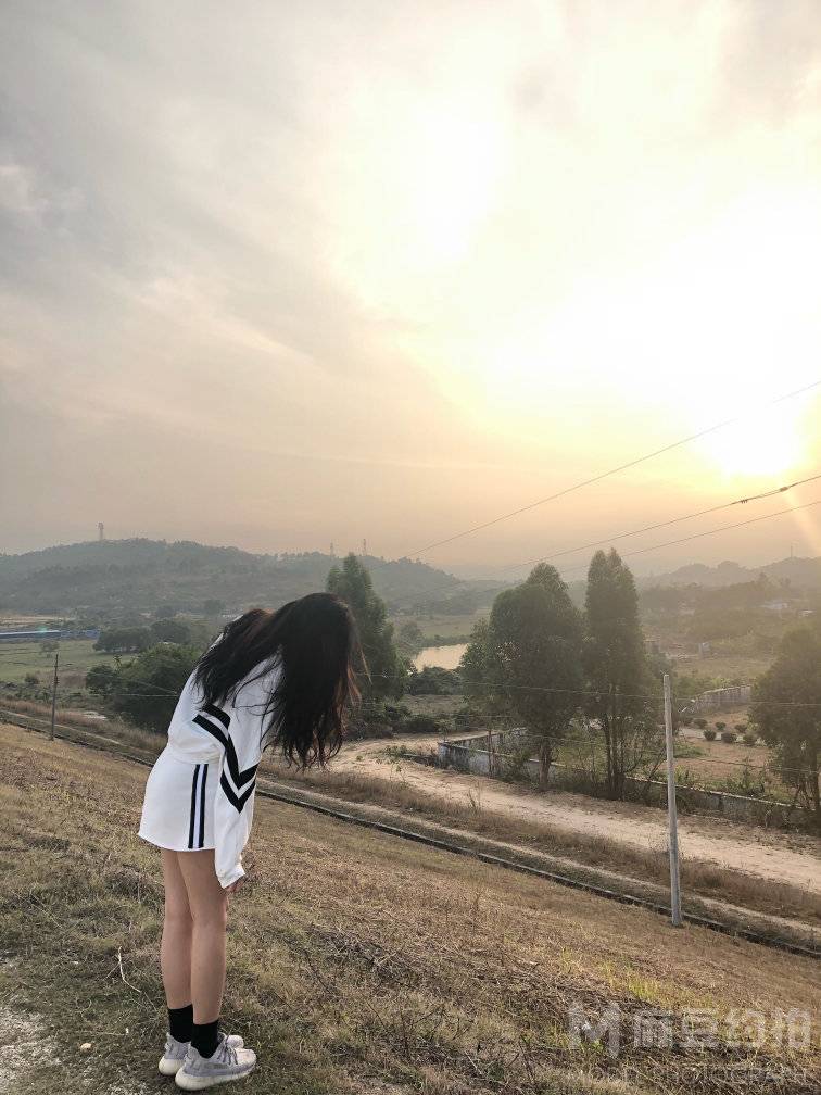 黑白模特