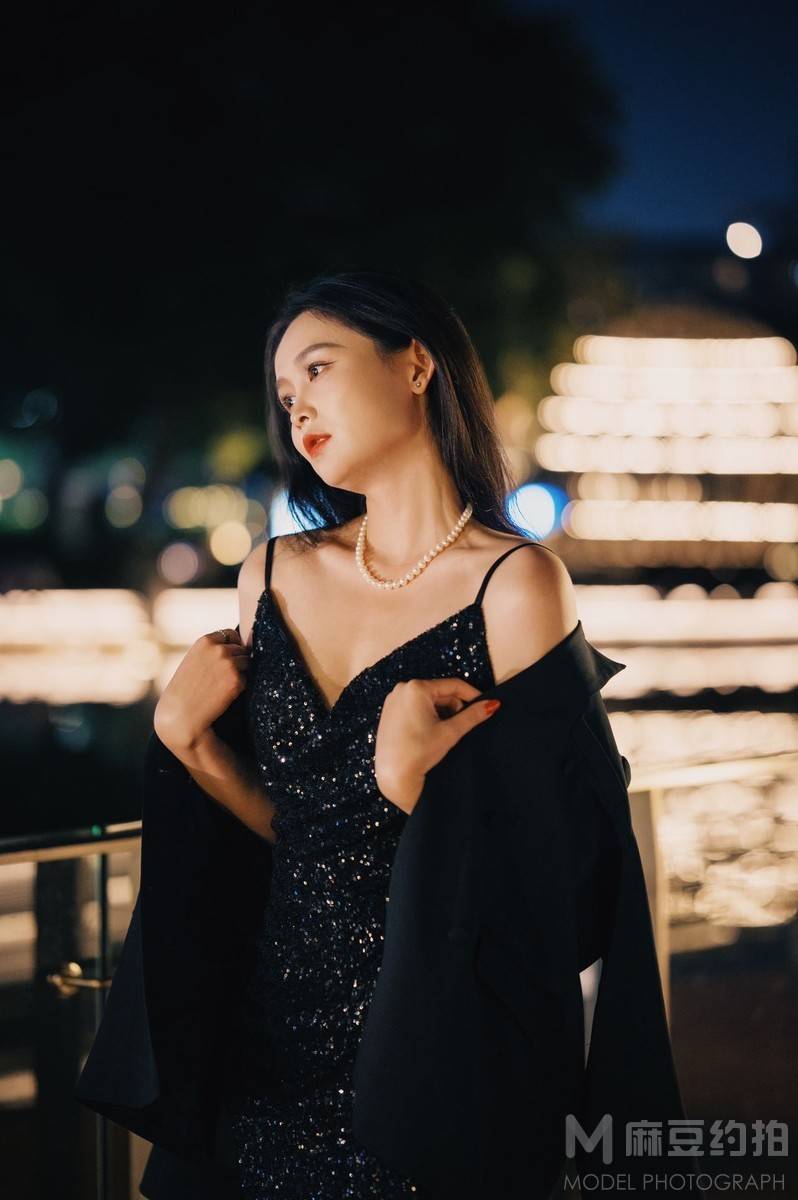 夜景模特