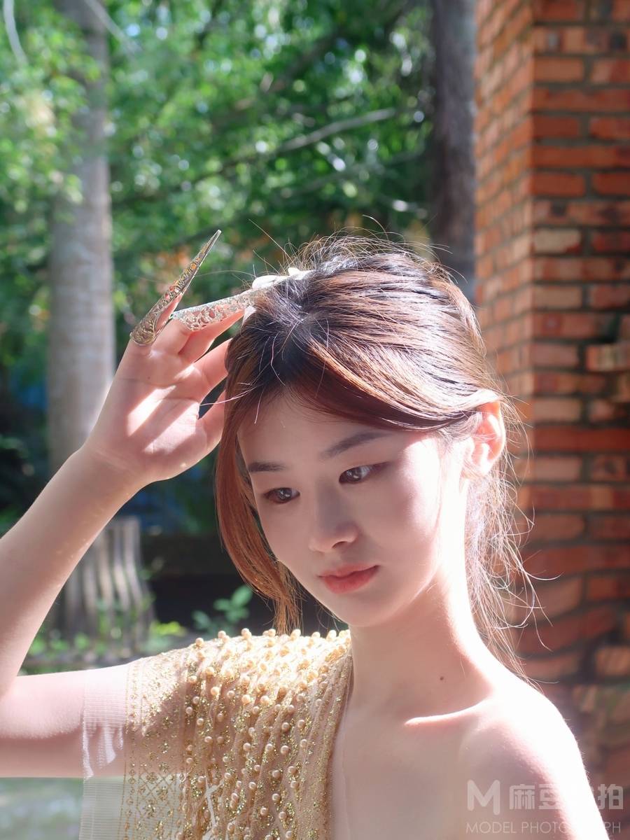 清新模特