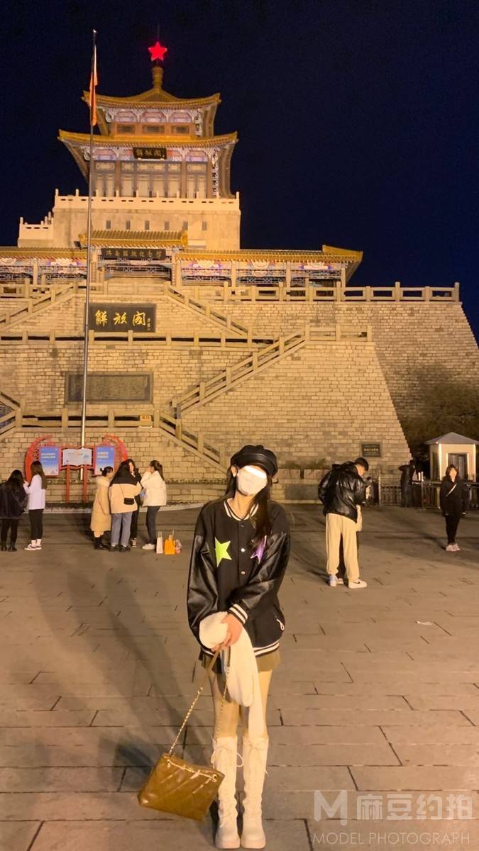校园模特