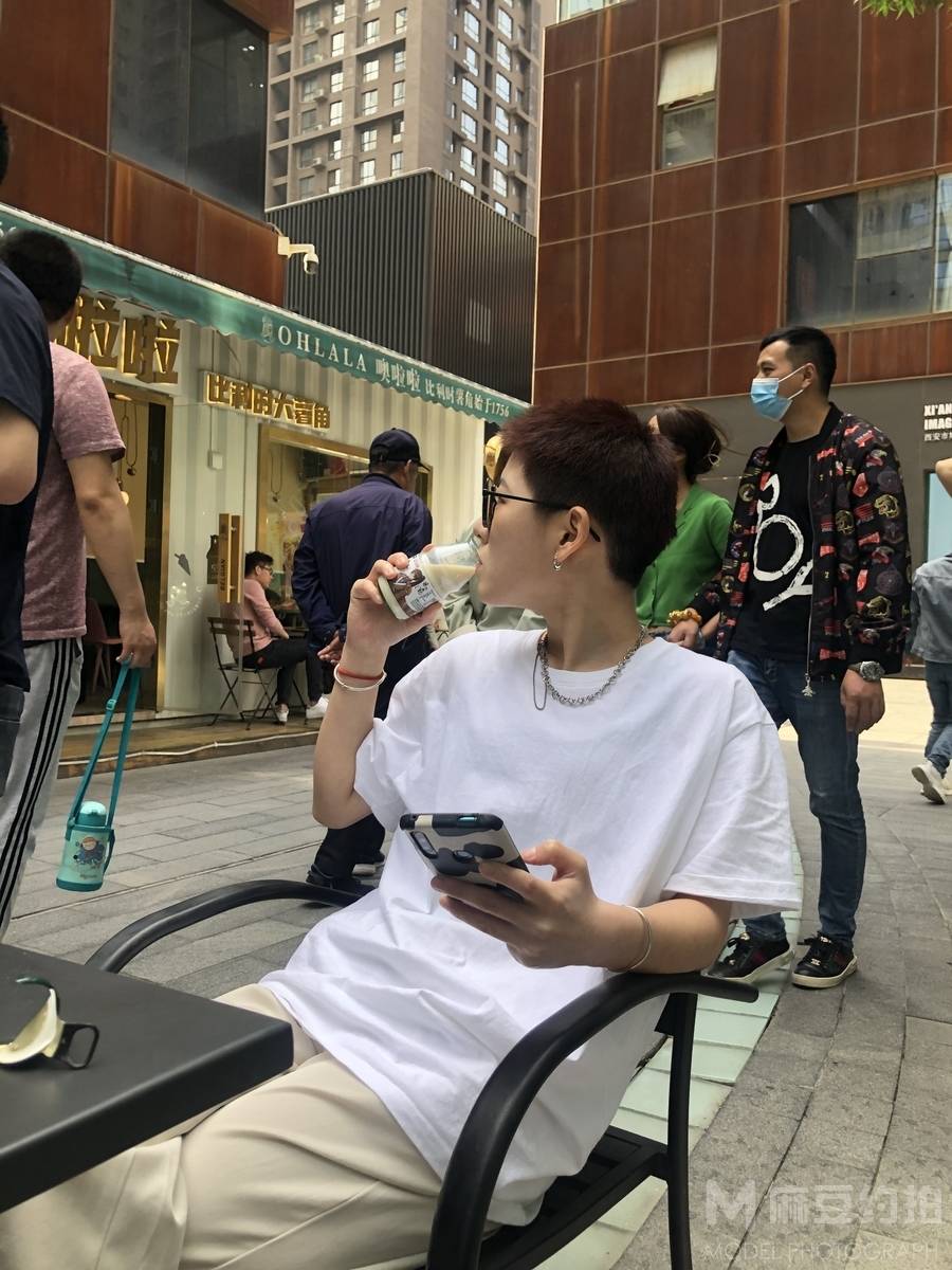 清新模特