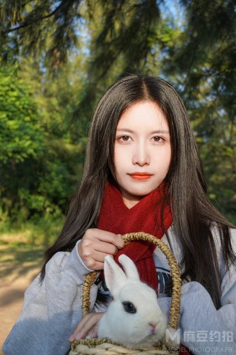 黑白模特