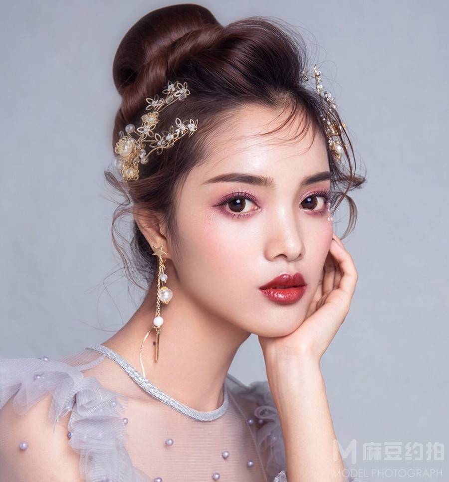 妆容模特