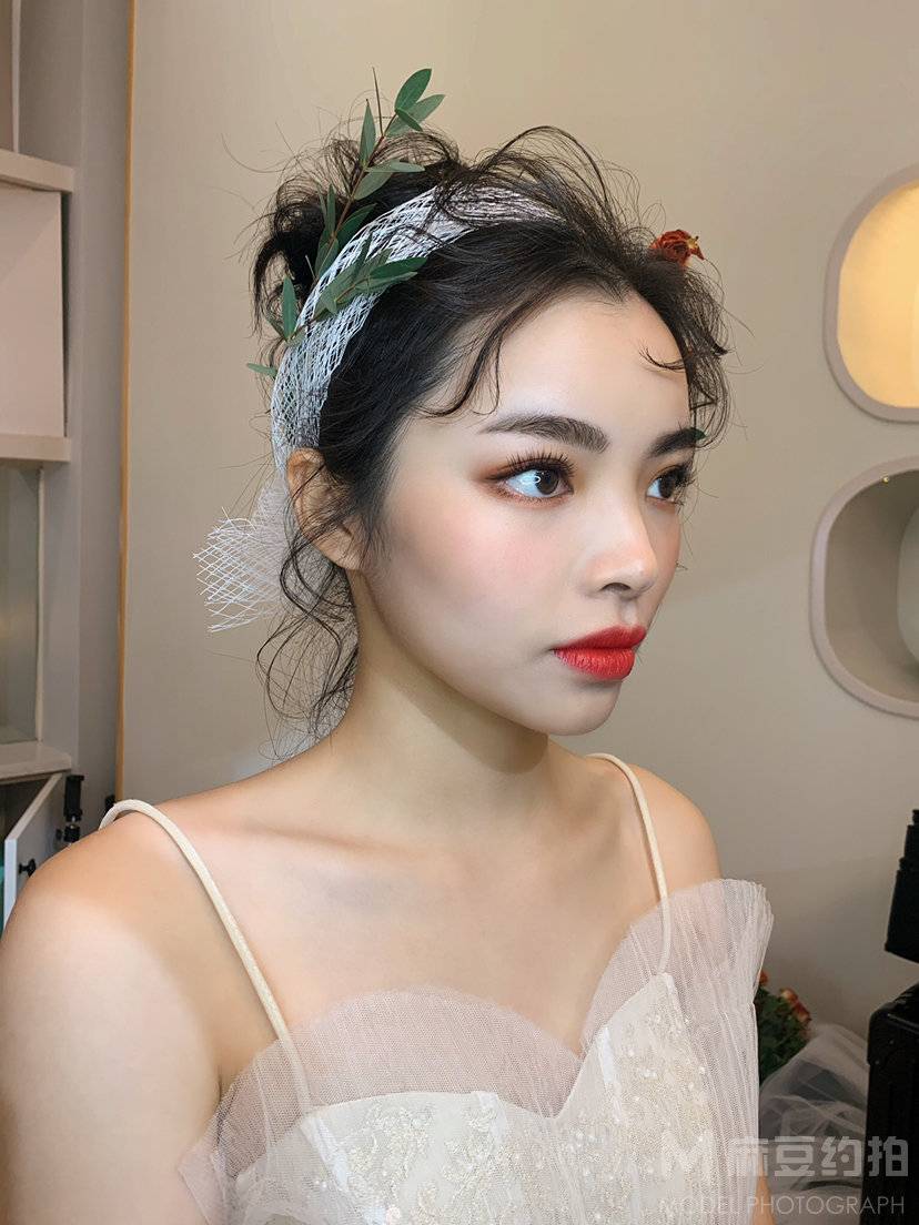妆容模特