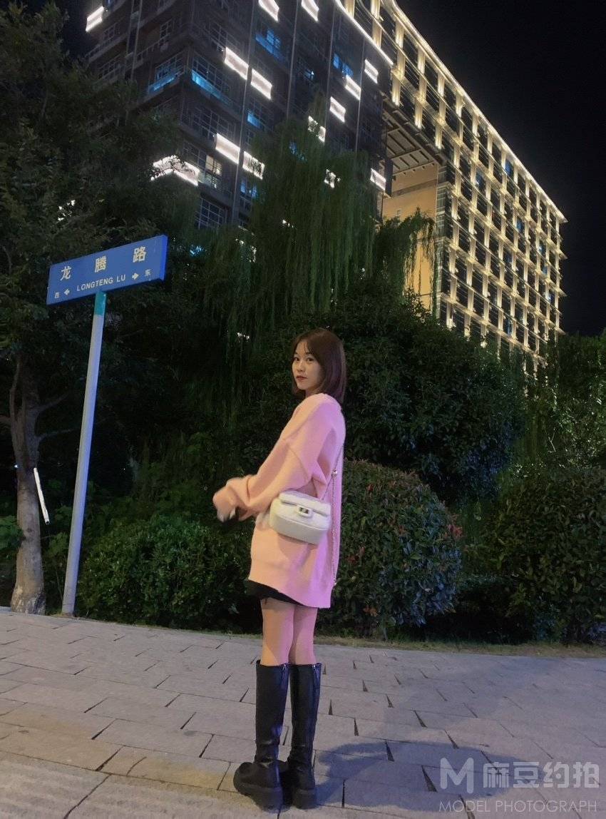 清新模特