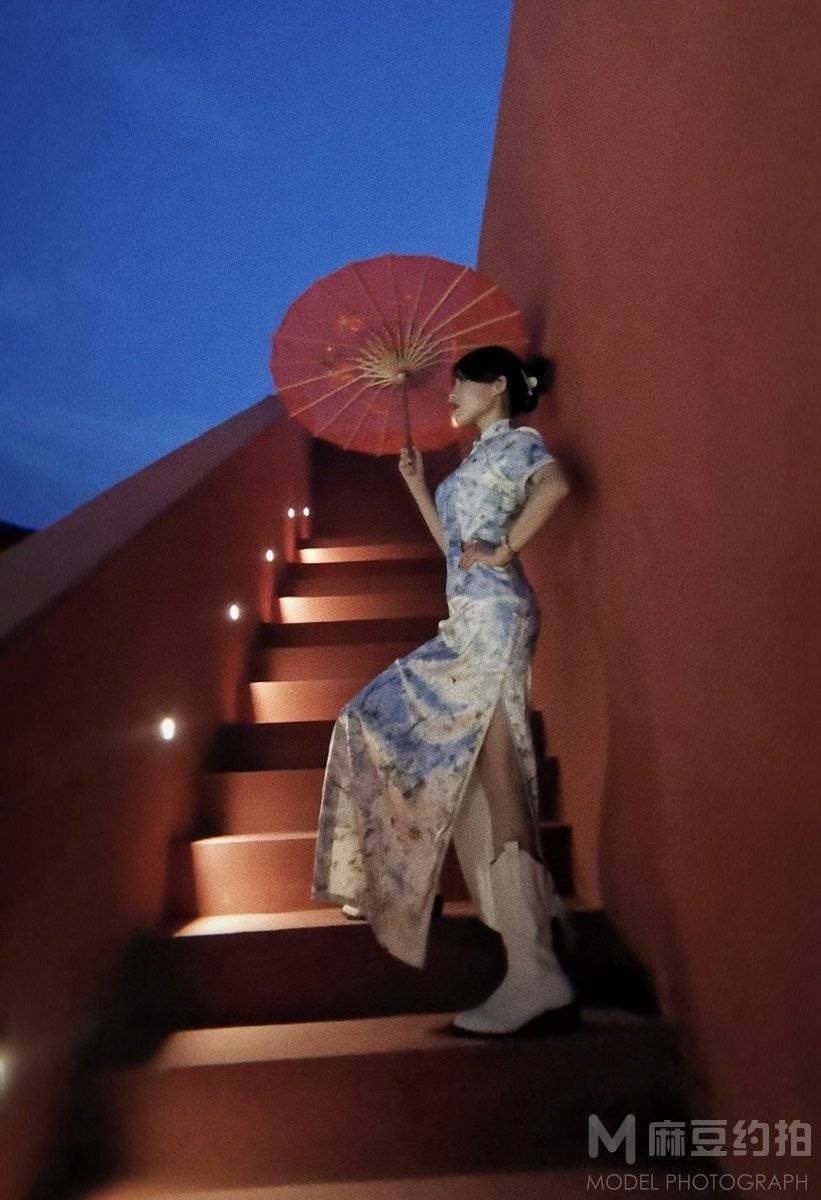 夜景模特