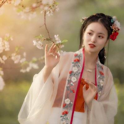 汉服模特