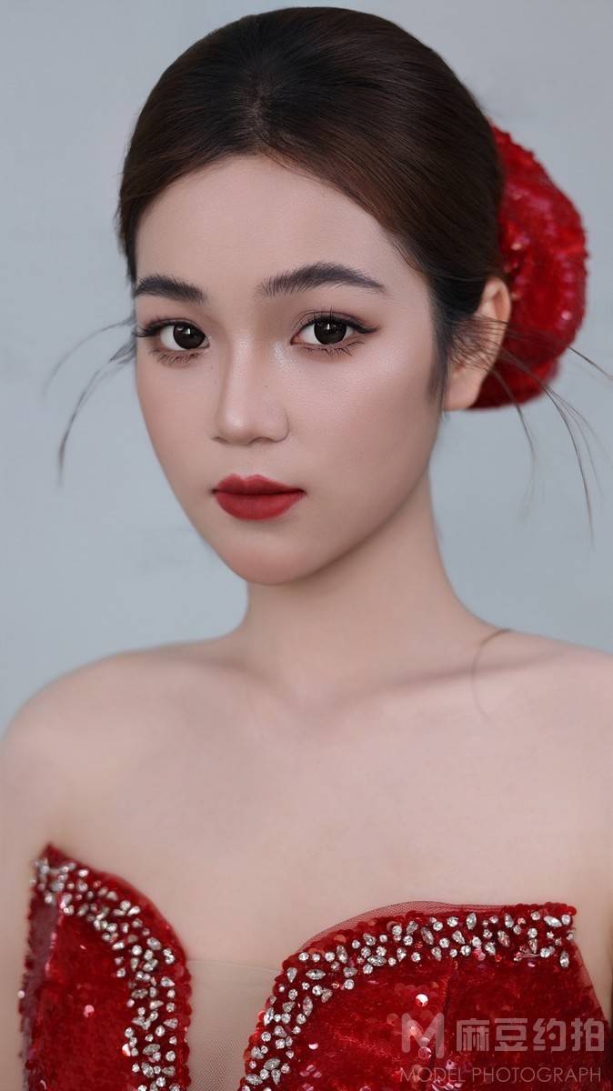 妆容模特