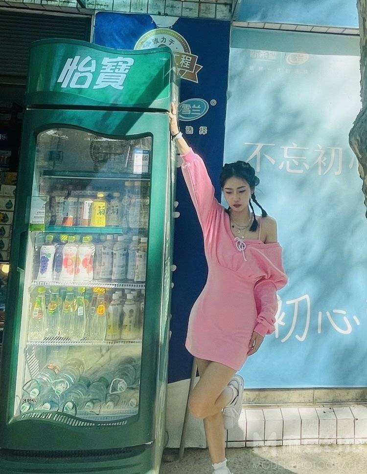 校园模特
