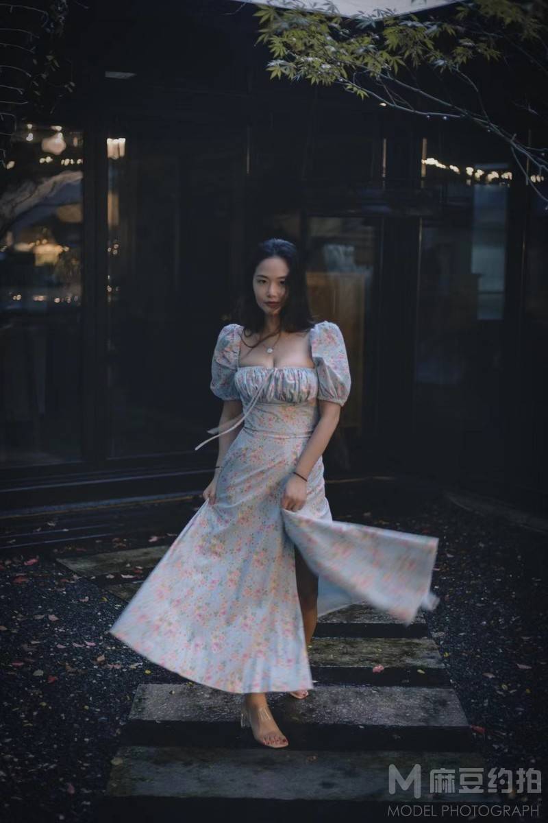 宝丽来模特
