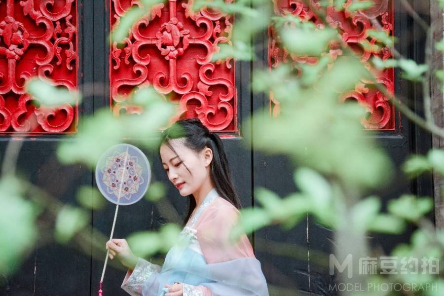 汉服模特