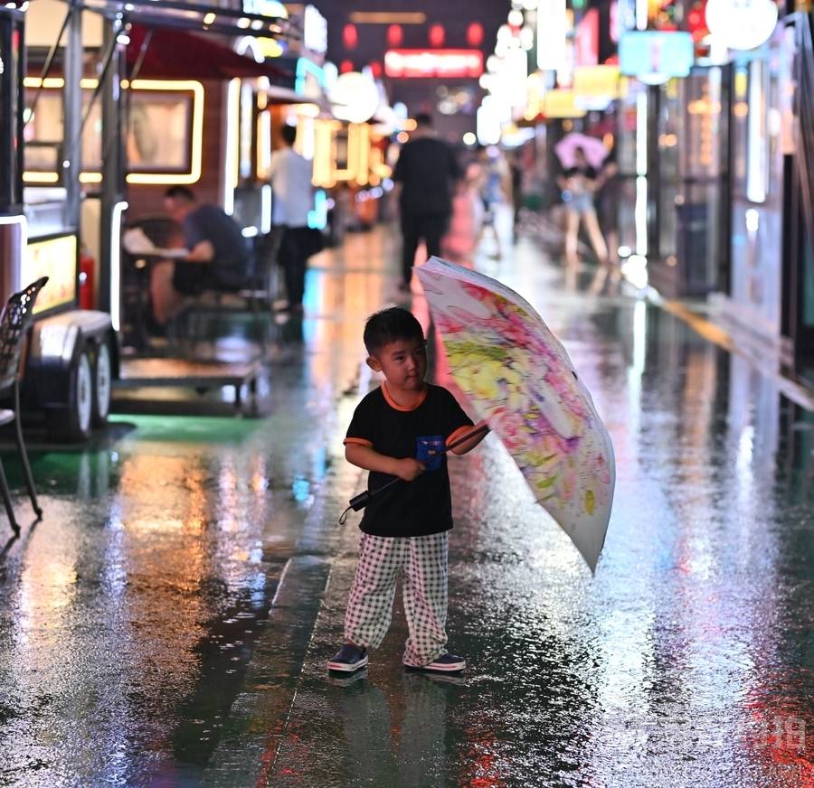 夜景模特