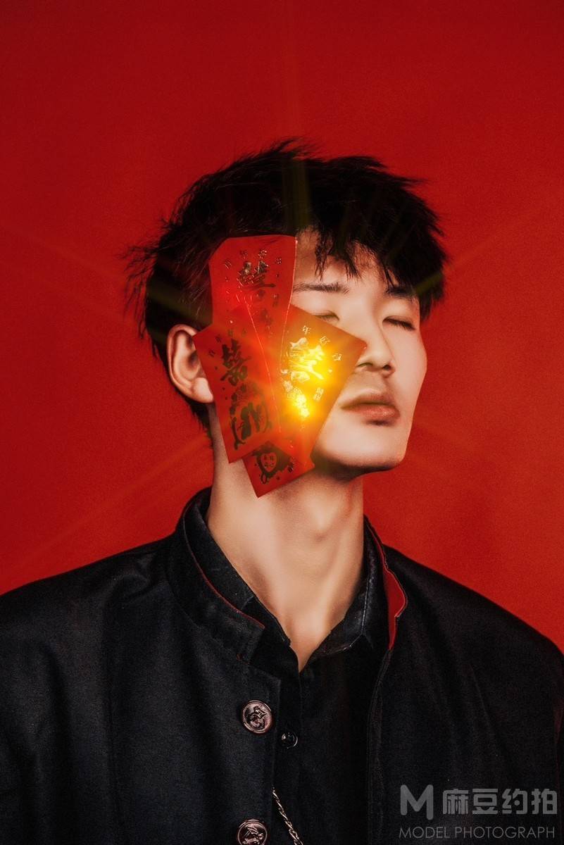 情绪模特
