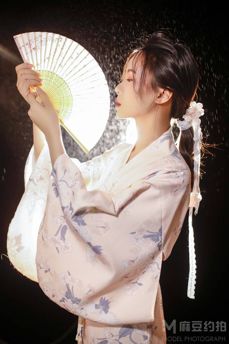 纪实模特