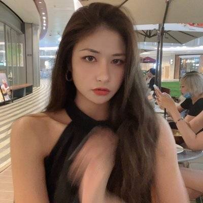黑白模特