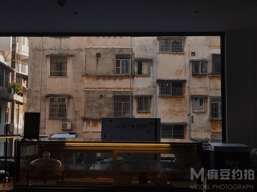 黑白模特