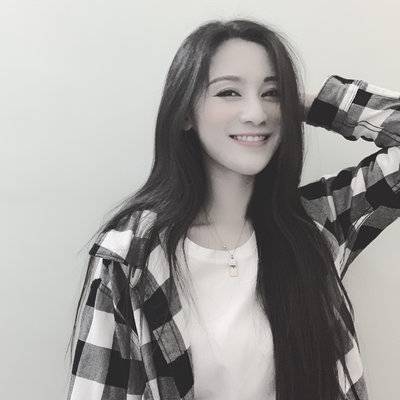 黑白模特