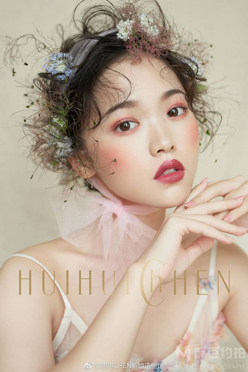 妆容模特
