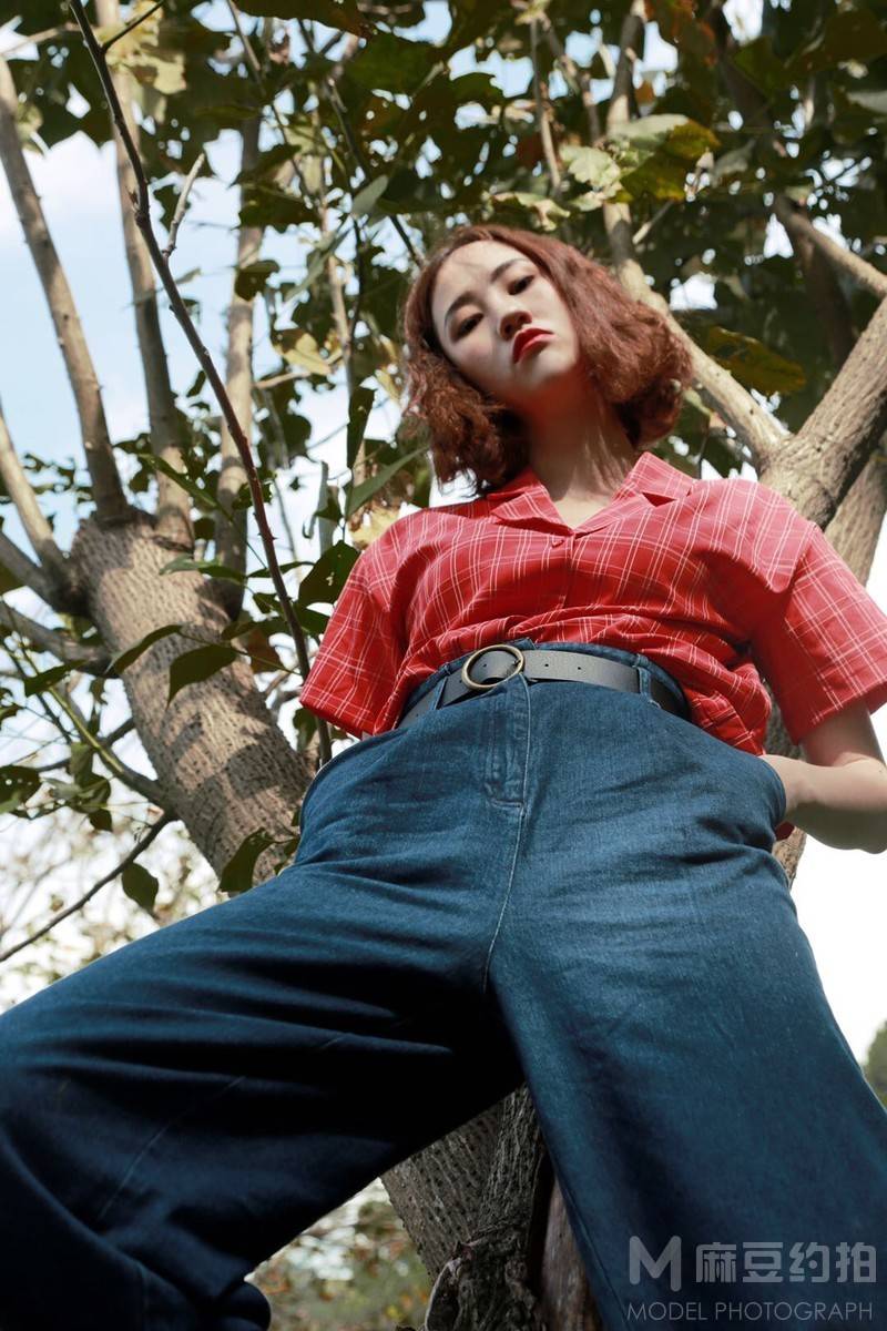 情绪模特