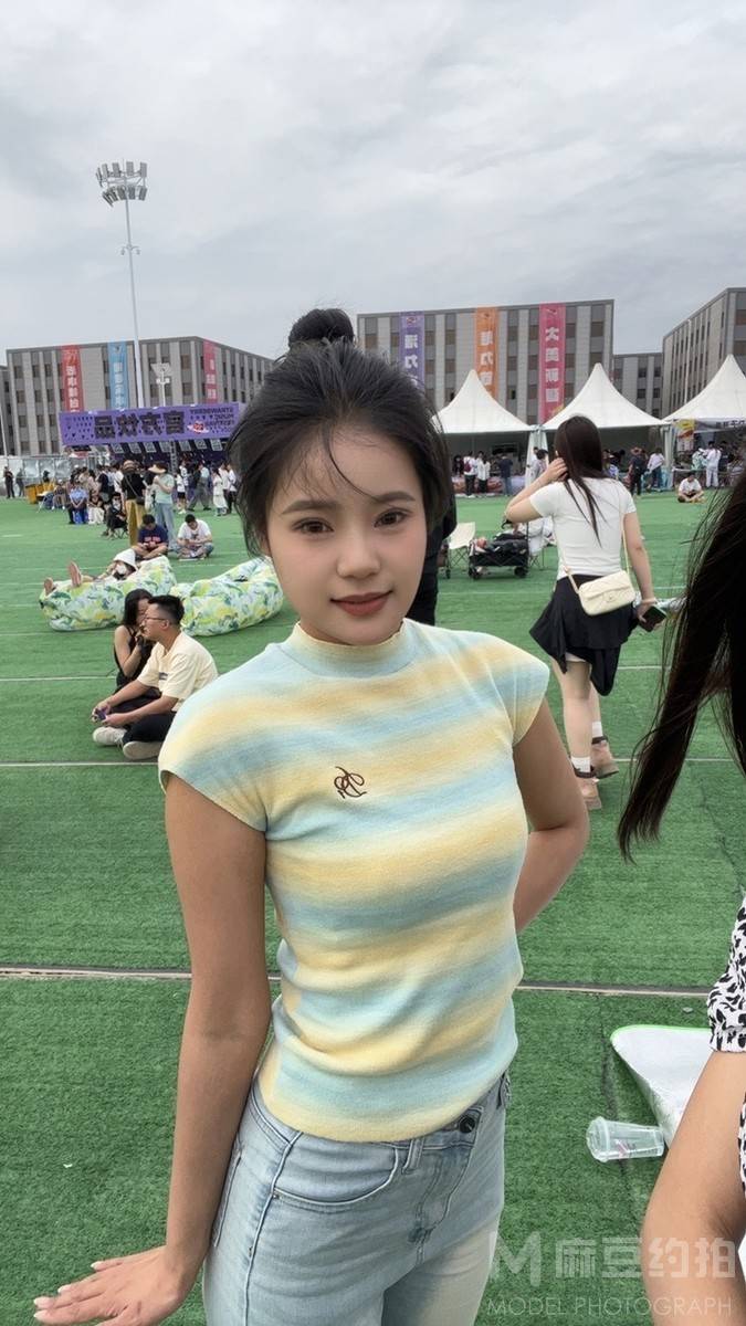 胶片模特