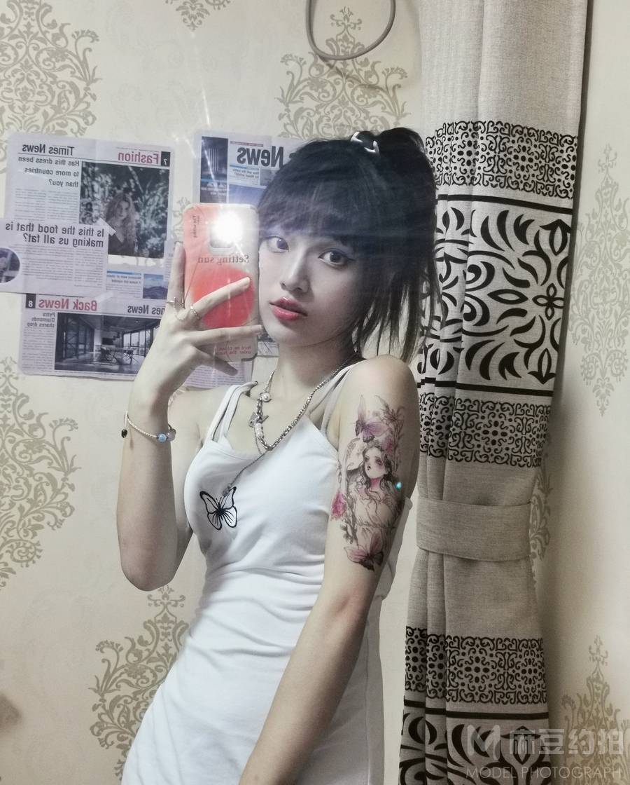 情绪模特