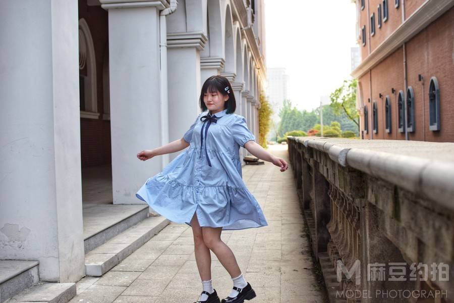 清新模特