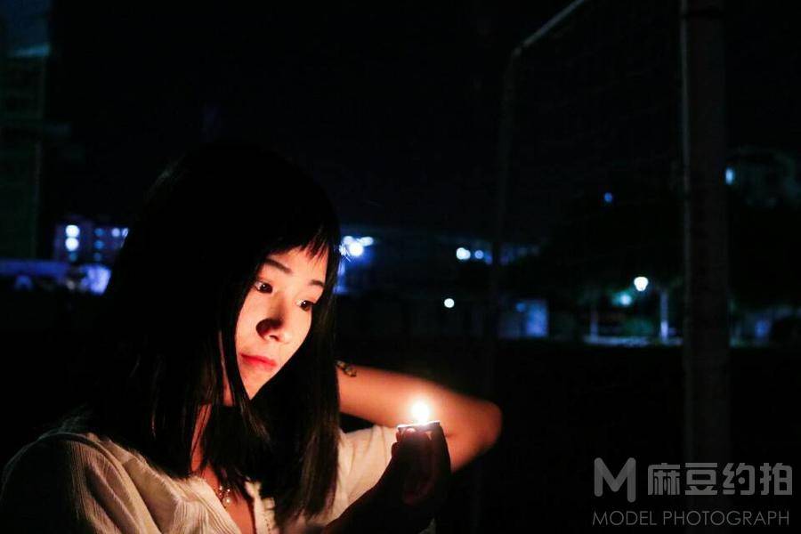 夜景模特
