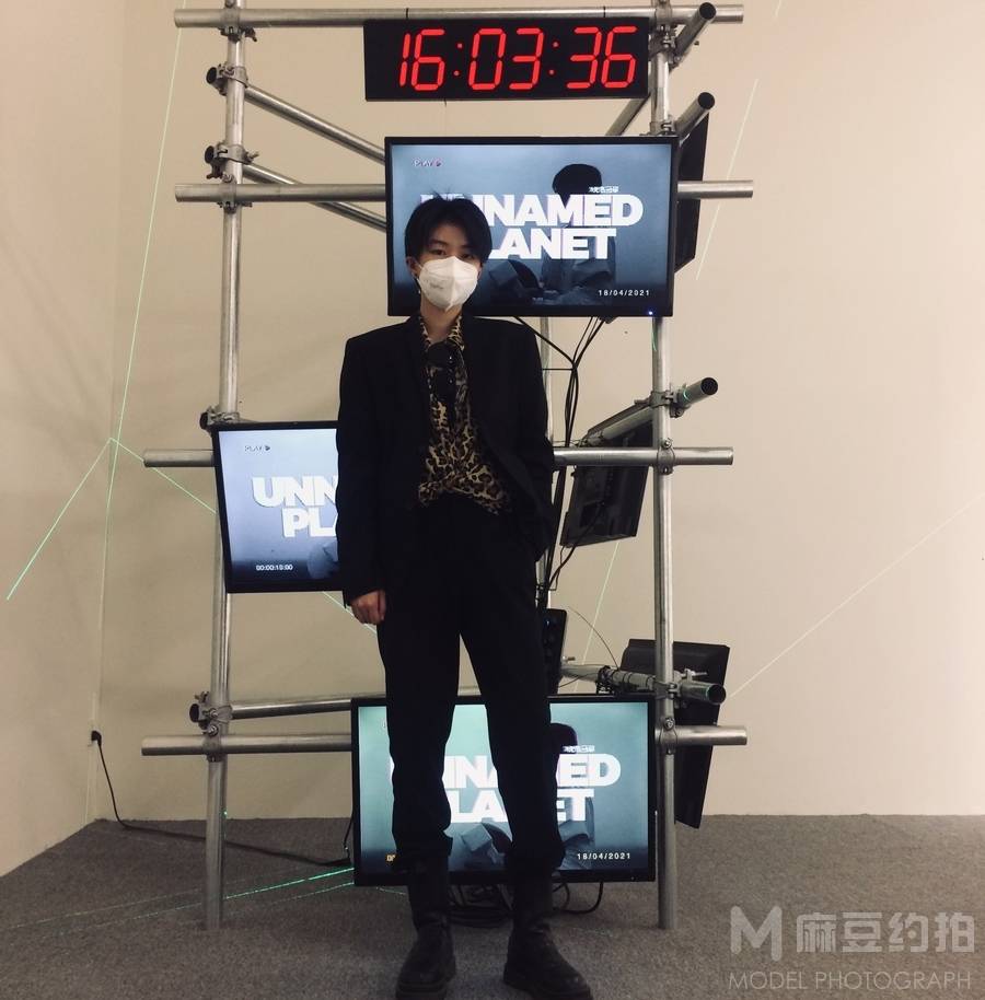 黑白模特