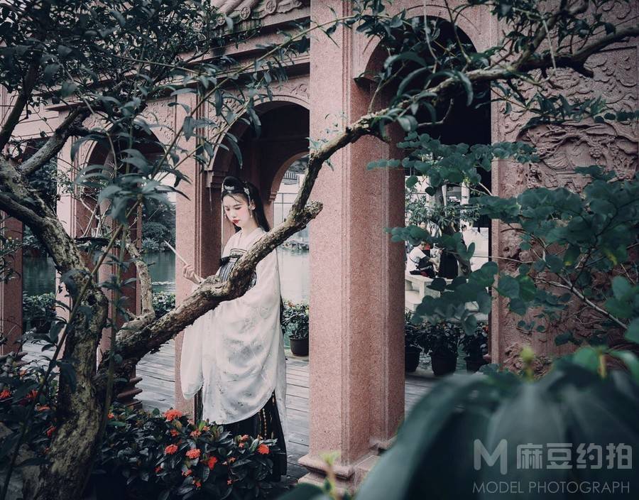 汉服模特