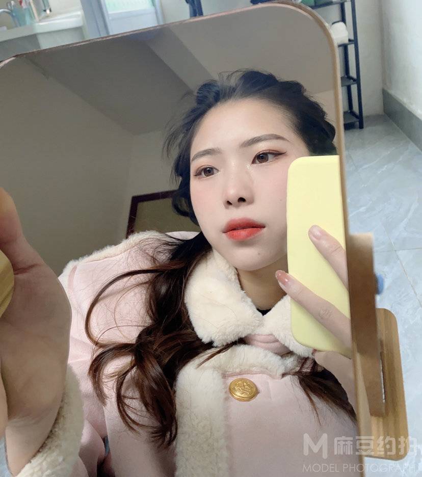 清新模特