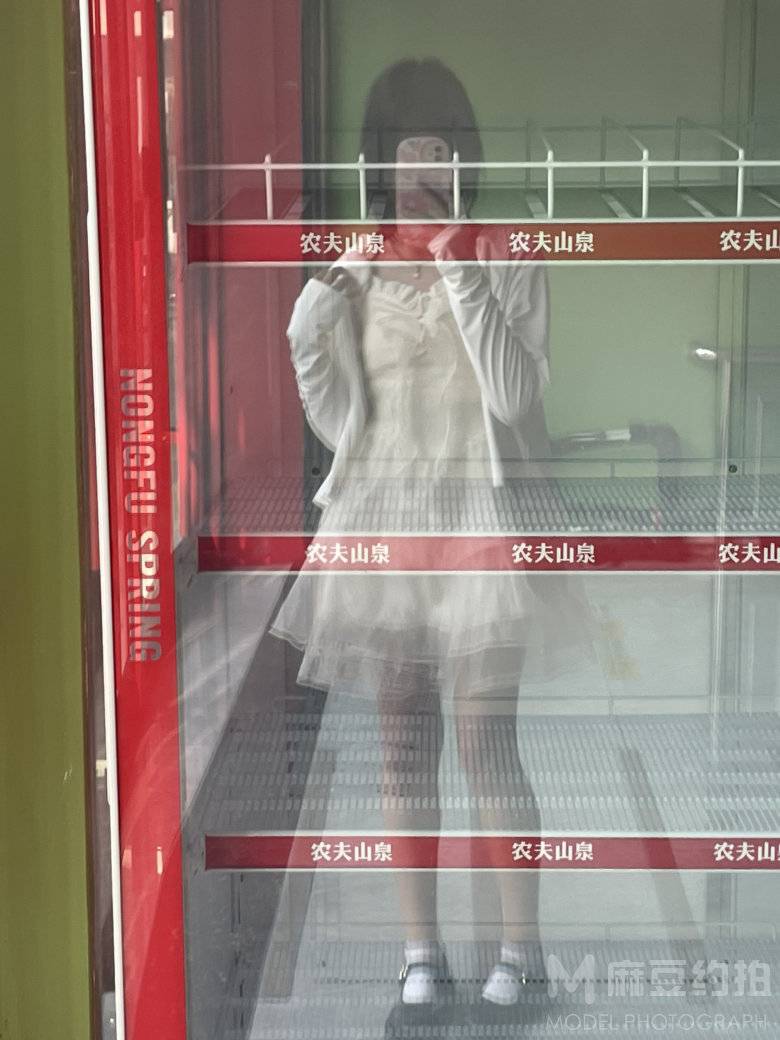 黑白模特