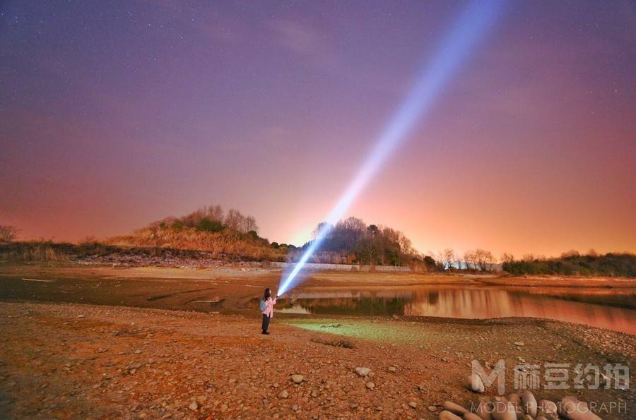 夜景模特