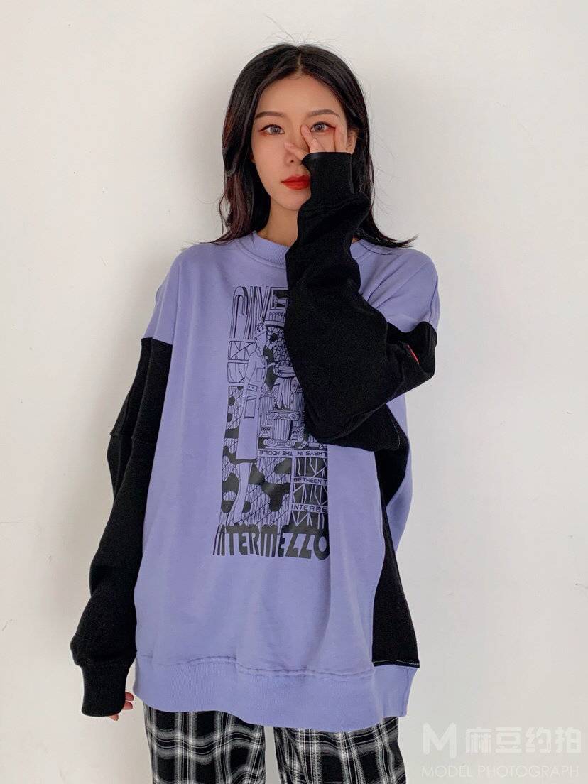 情绪模特
