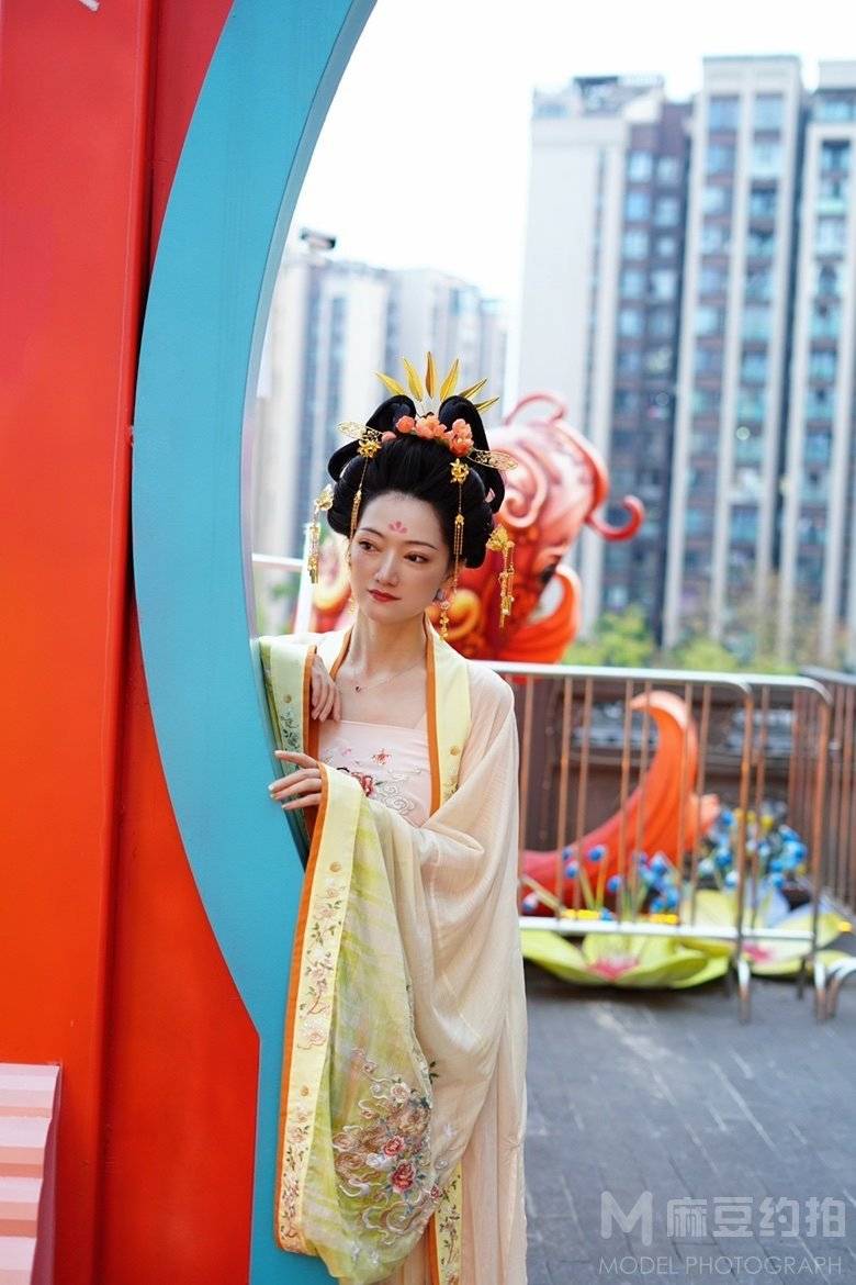 汉服模特